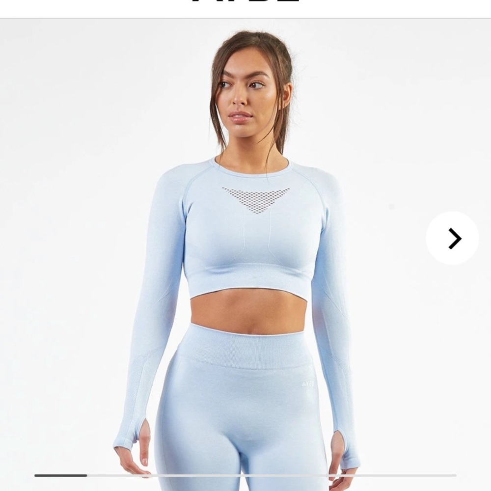 AYBL long sleeve crop top
